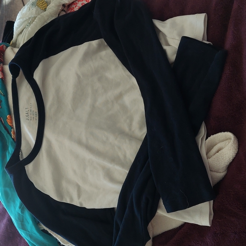 Long sleeve crop top